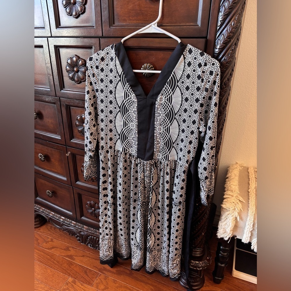 ECI Monochrome Geometric Dress